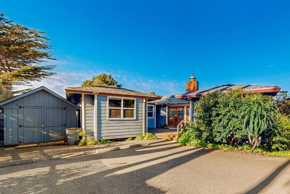 Oceanview Home with Guest Cottage & Artist Studio